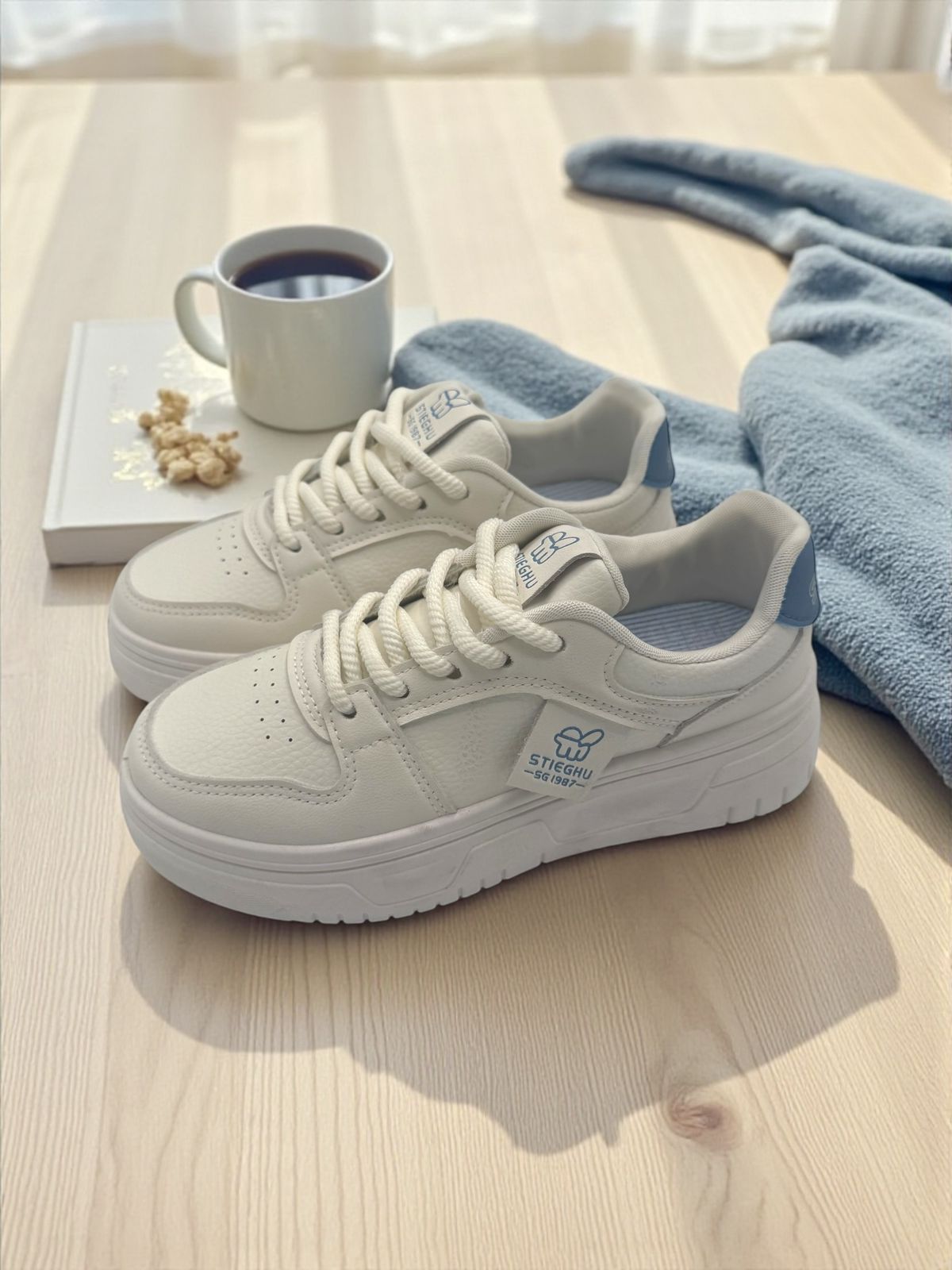 Women Sneakers  Shoes|R-8
