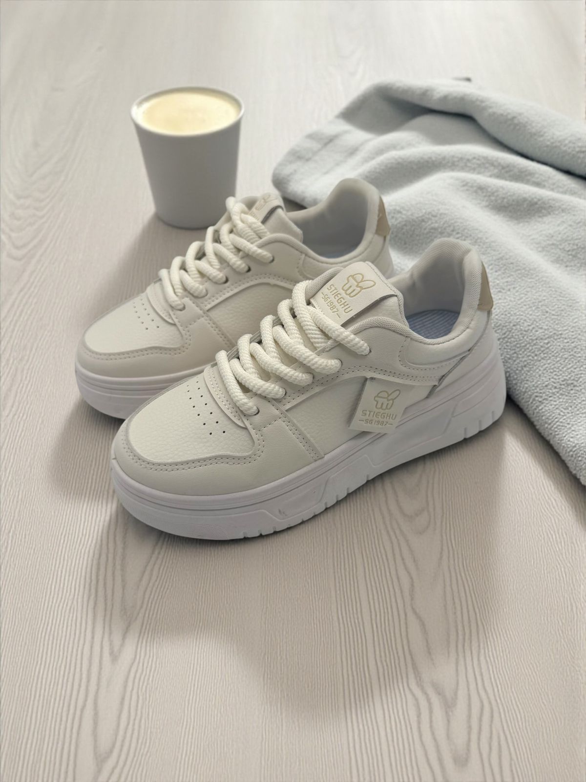 Women Sneakers  Shoes|R-8