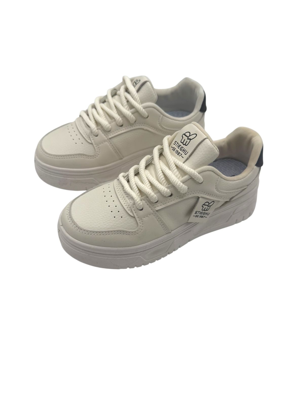 Women Sneakers  Shoes|R-8